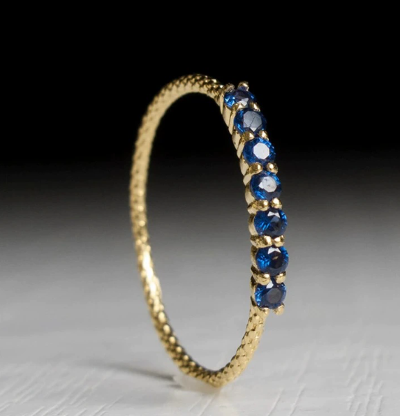 Rock Solid Ring – Bague Statement en Or avec Spinelle Noire